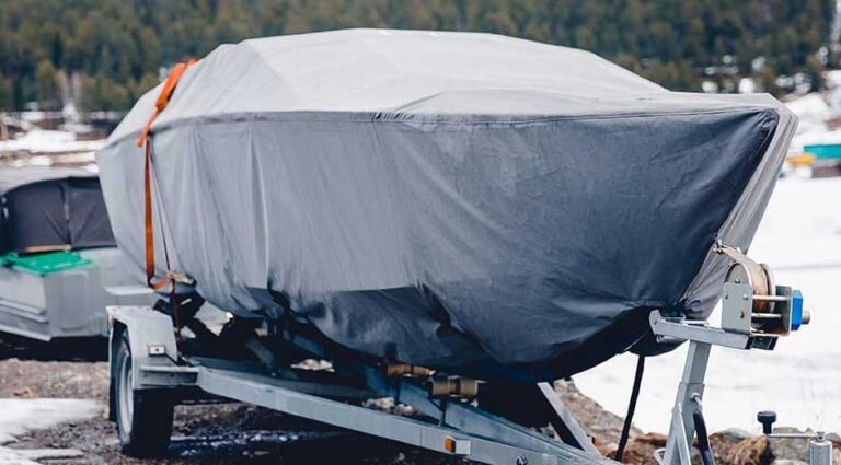 5 Tips for Winterizing Your Boat Before Storage